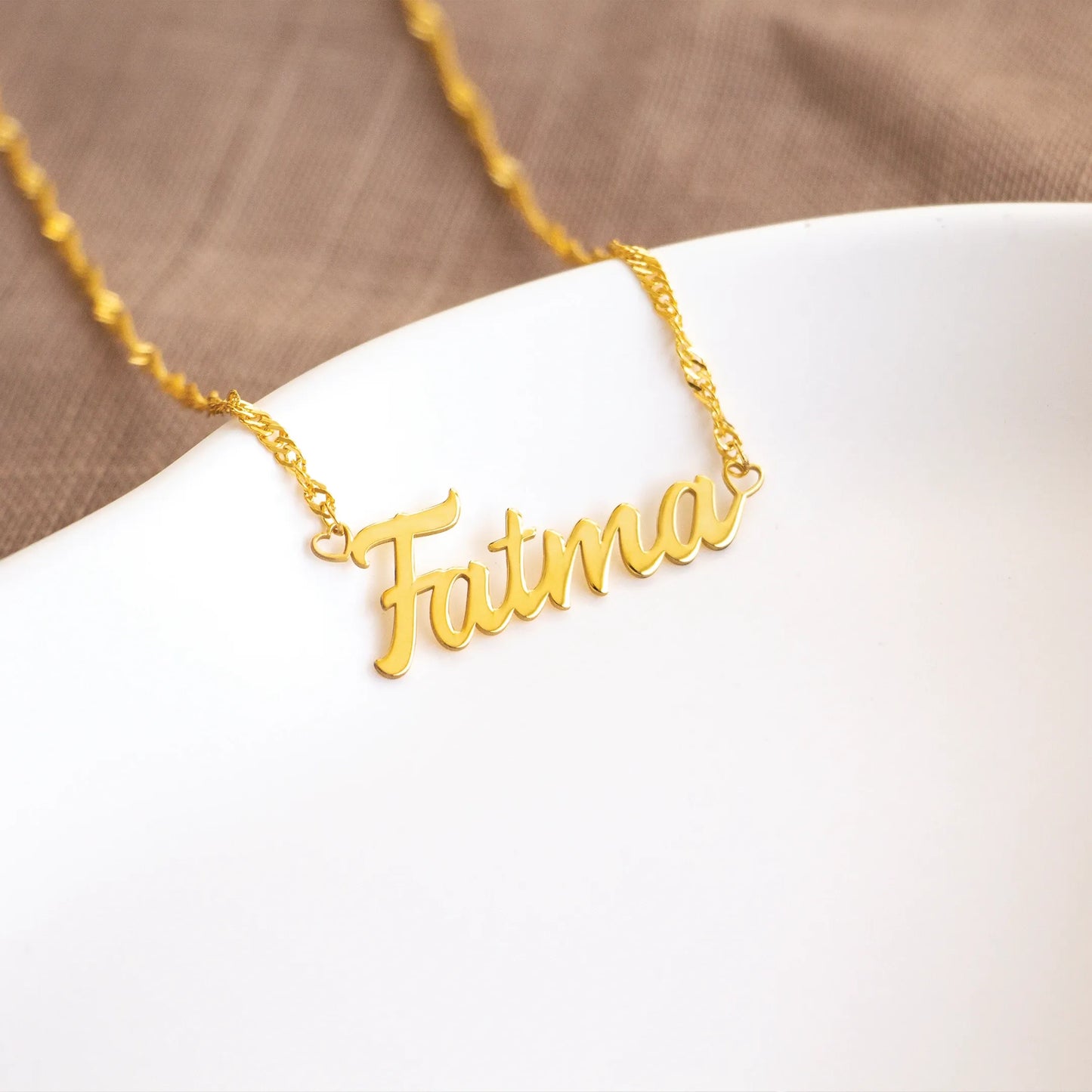 Burgu Zincir İsim Kolye